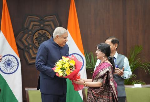 IIS (Officer Trainees) called on the Honourable Vice President of India